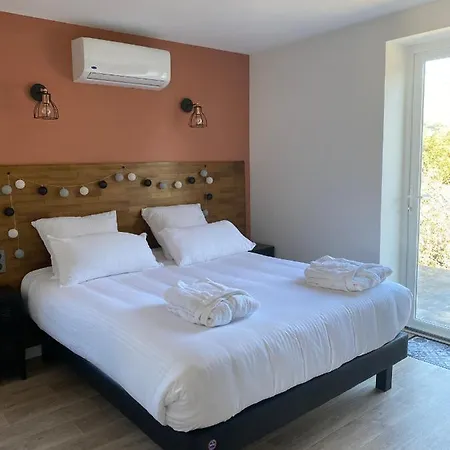 Ghjuvan - Sea, Mountain & *