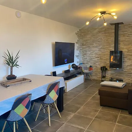 Ghjuvan - Sea, Mountain & *