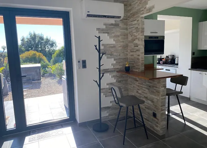 Ghjuvan - Sea, Mountain & Villa