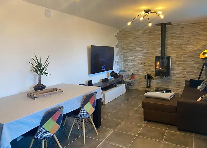 Ghjuvan - Sea, Mountain & *