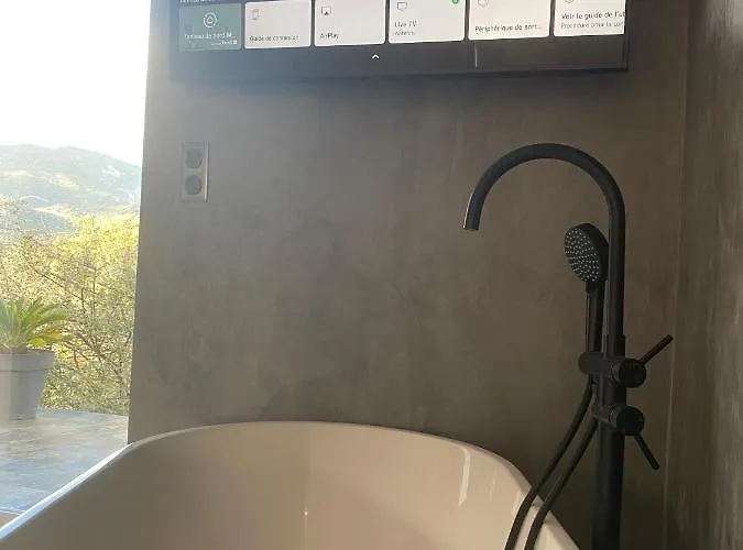 Ghjuvan - Sea, Mountain & Villa *