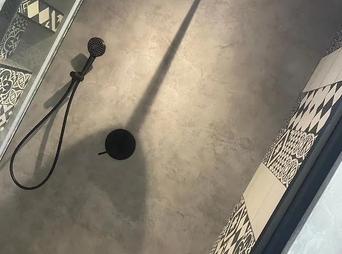 Ghjuvan - Sea, Mountain & Villa